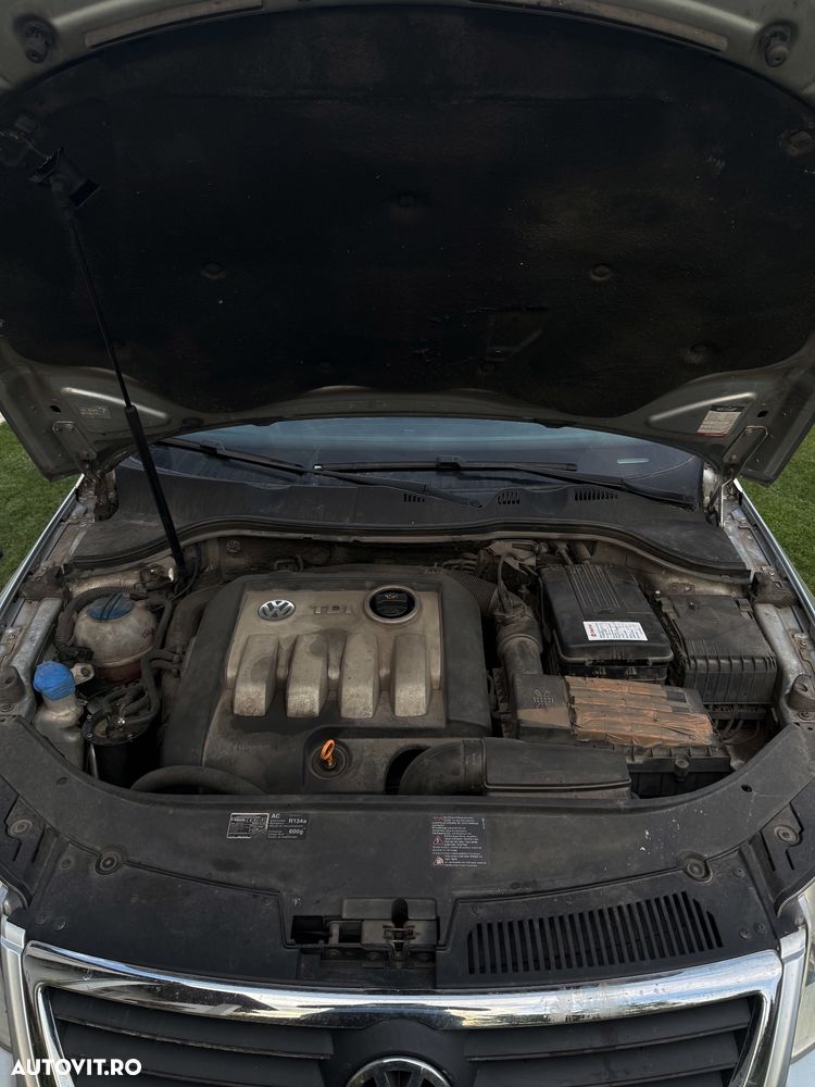 Volkswagen Passat - 11