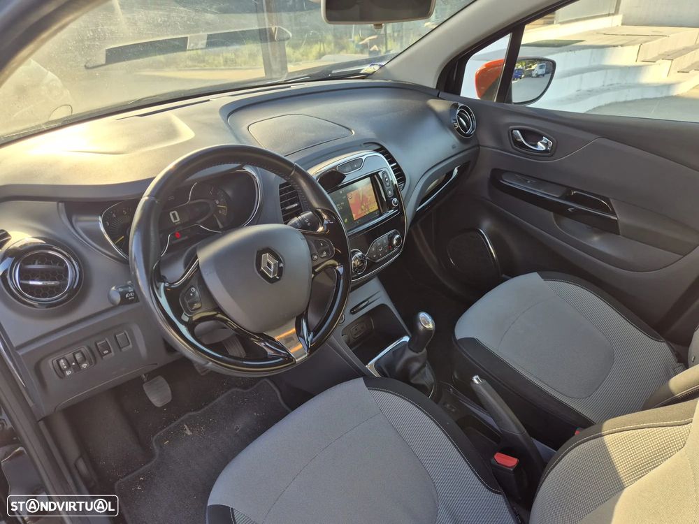 Renault Captur 1.5 dCi Exclusive - 10