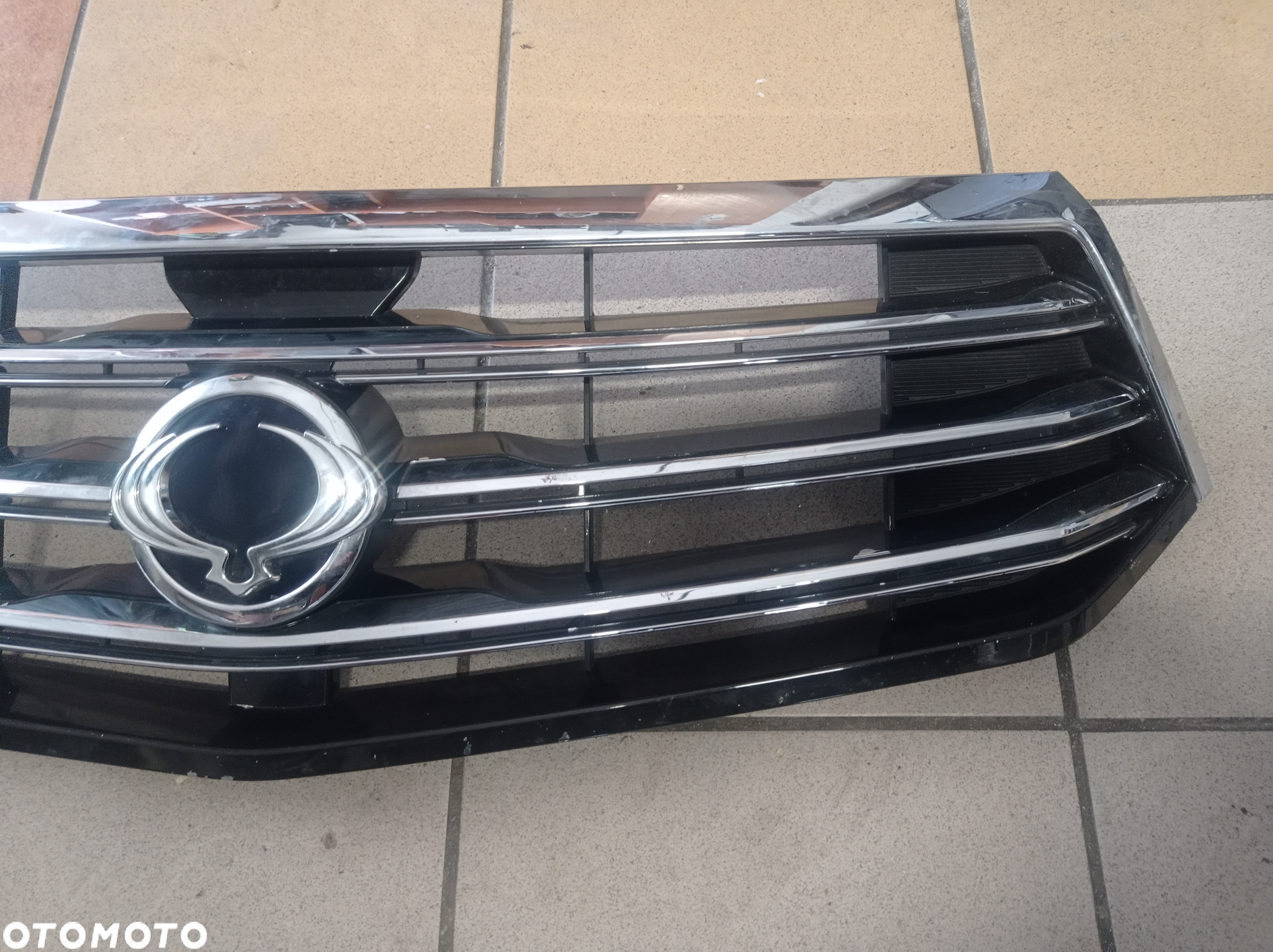 SSANGYONG KORANDO 2013- GRILL ATRAPA PRZÓD 79411-21600 - 3