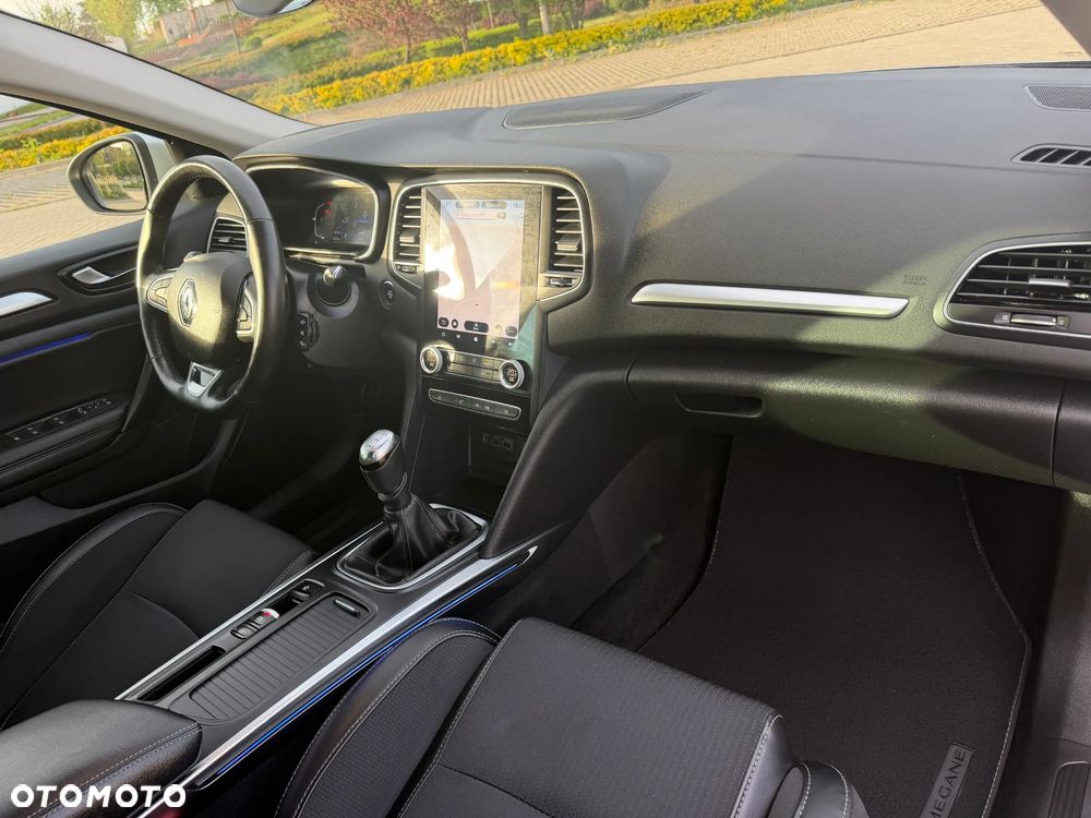 Renault Megane 1.5 Blue dCi Intens - 28