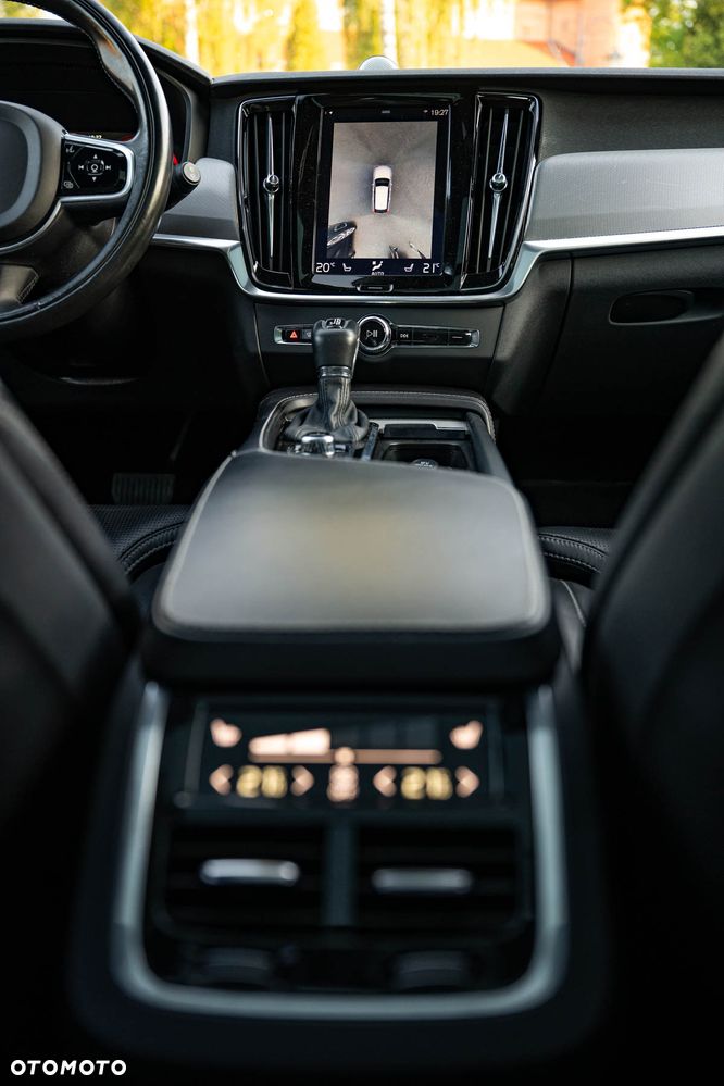 Volvo V90 D5 AWD Inscription - 17