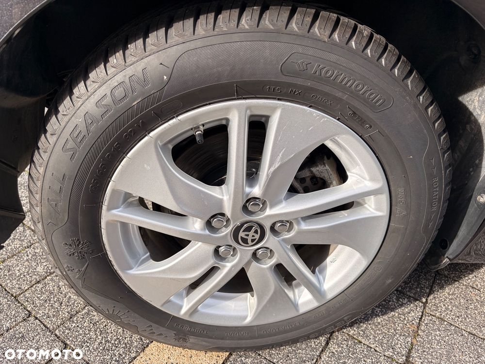 Toyota Yaris - 16