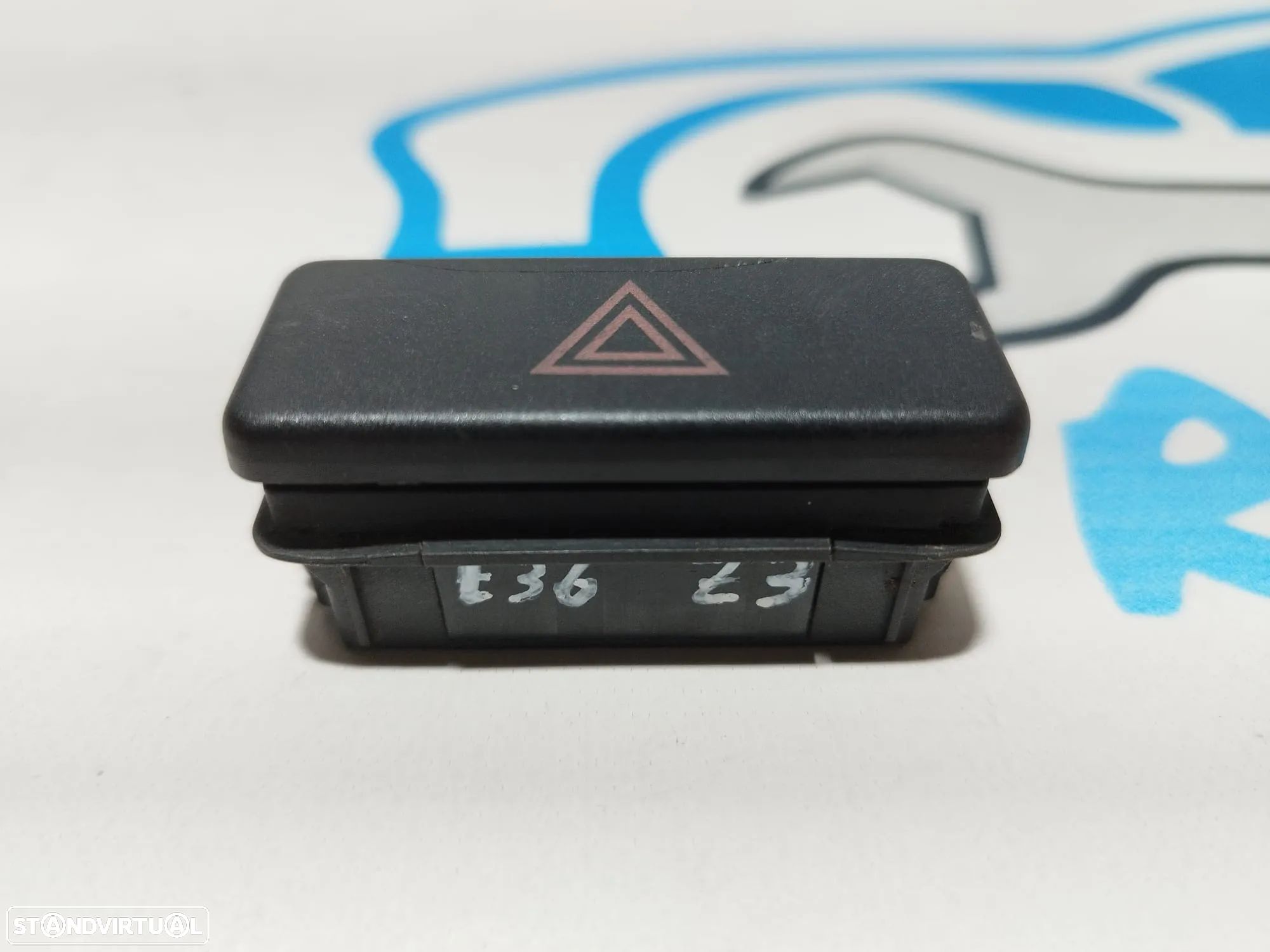 INTERRUPTOR SWITCH COMANDO COMUTADOR BOTÃO LUZ LUZES EMERGENCIA 4 QUATRO PISCAS PISCA  61311374220  BMW  Z3 - 1
