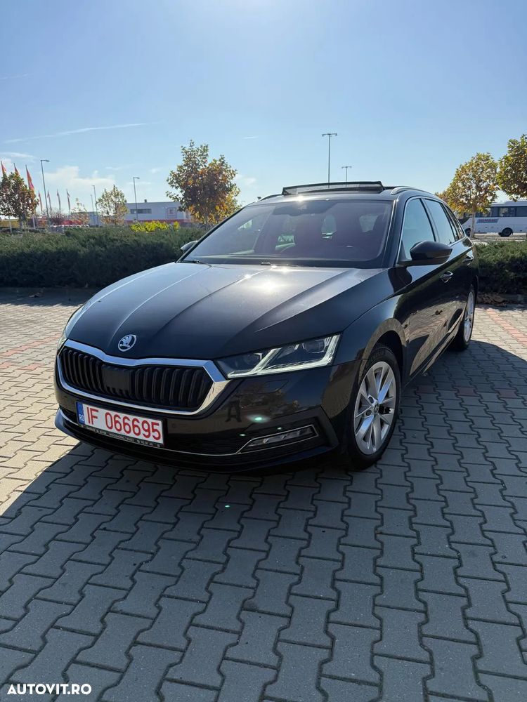 Skoda Octavia Combi 2.0 TDI DSG Style - 2