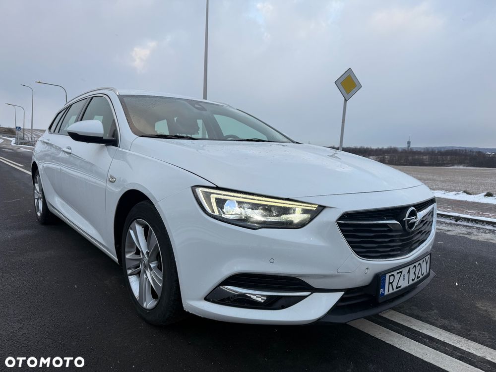 Opel Insignia 1.6 CDTI Edition - 1