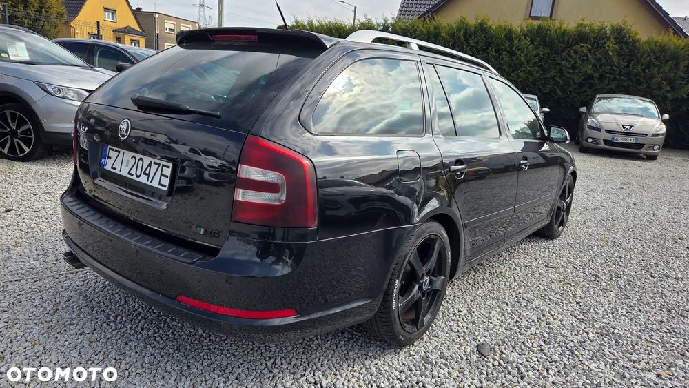 Skoda Octavia 2.0 TSI RS - 2