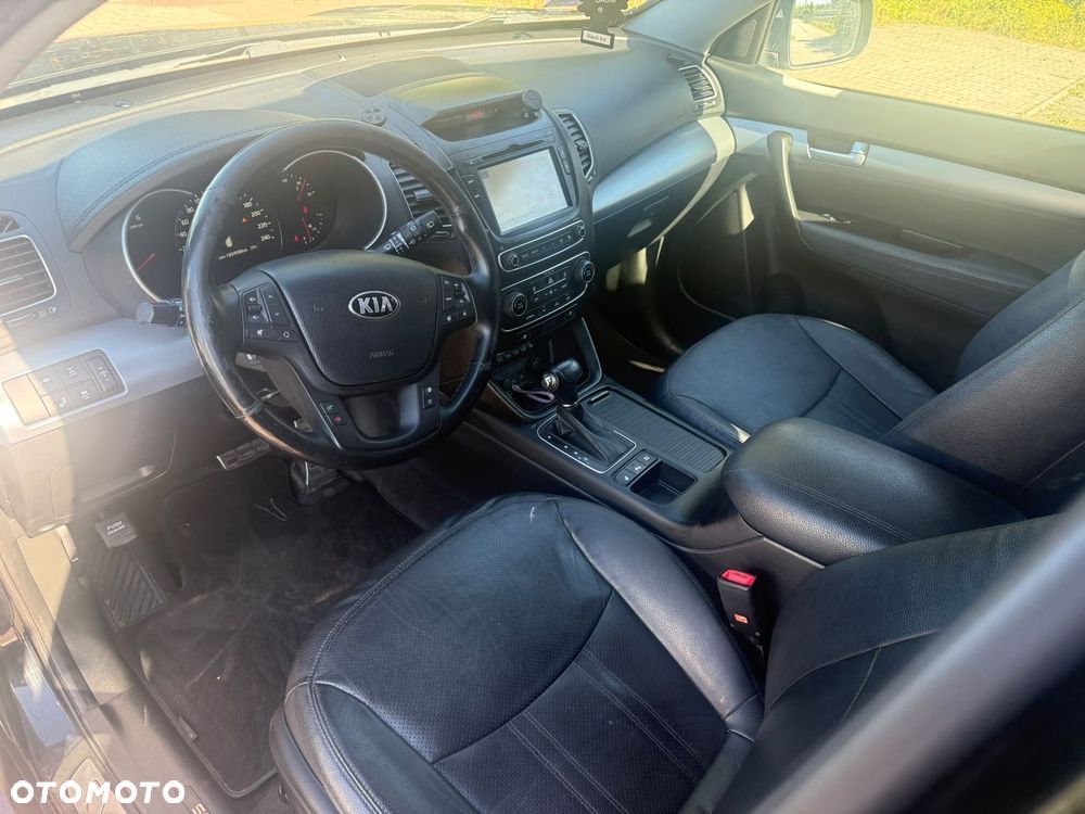Kia Sorento - 4