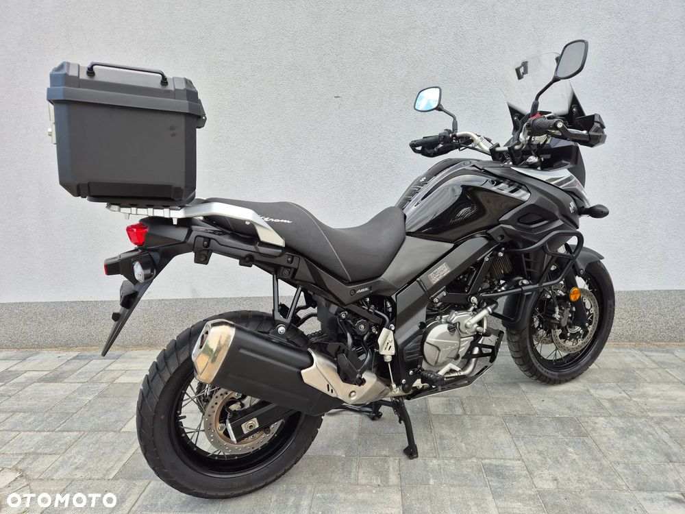 Suzuki V-STROM - 11