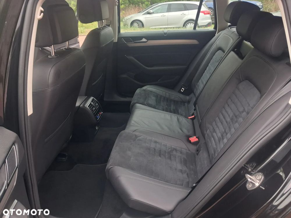 Volkswagen Passat - 18