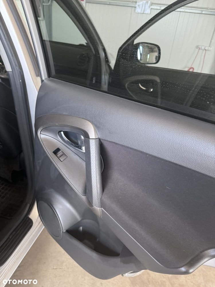 Toyota RAV4 2.2 D-4D Sol Platinium NAVI - 19