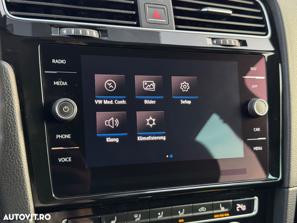 Volkswagen Golf 1.6 TDI DSG Sound - 28