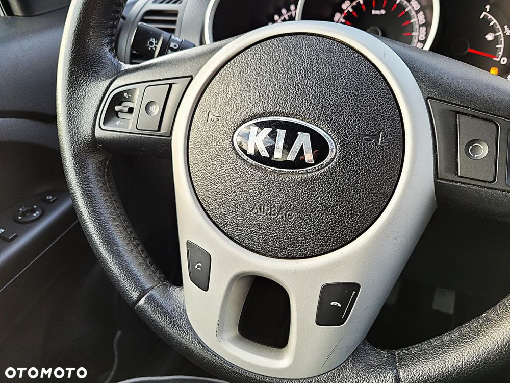 Kia Venga 1.4 CVVT Fifa World Cup Edition - 18