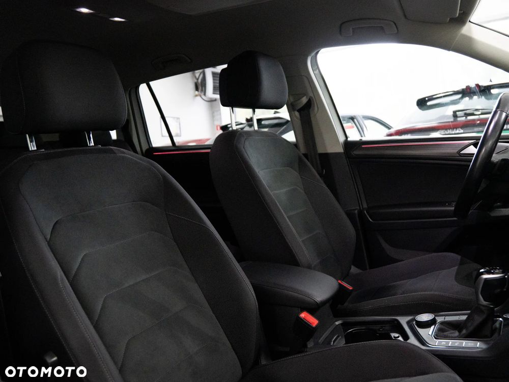 Volkswagen Tiguan 2.0 TSI 4Mot Elegance DSG - 30