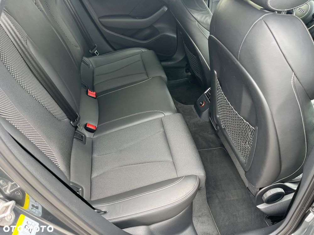 Audi A3 Sportback 2.0 TDI S line Sportpaket - 16
