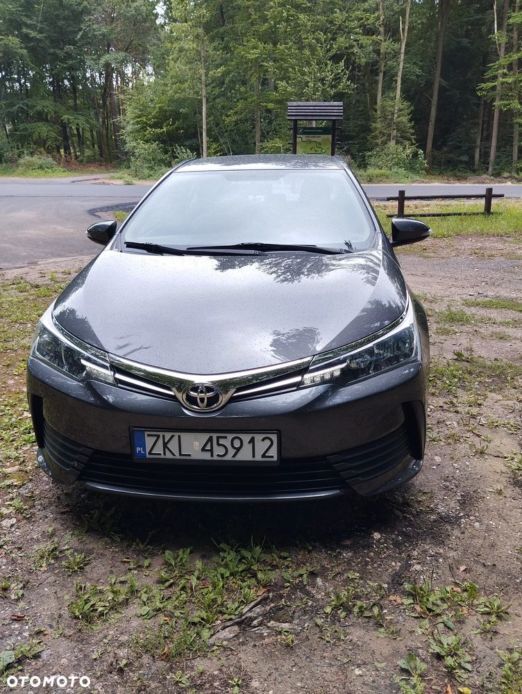 Toyota Corolla 1.6 Active - 11
