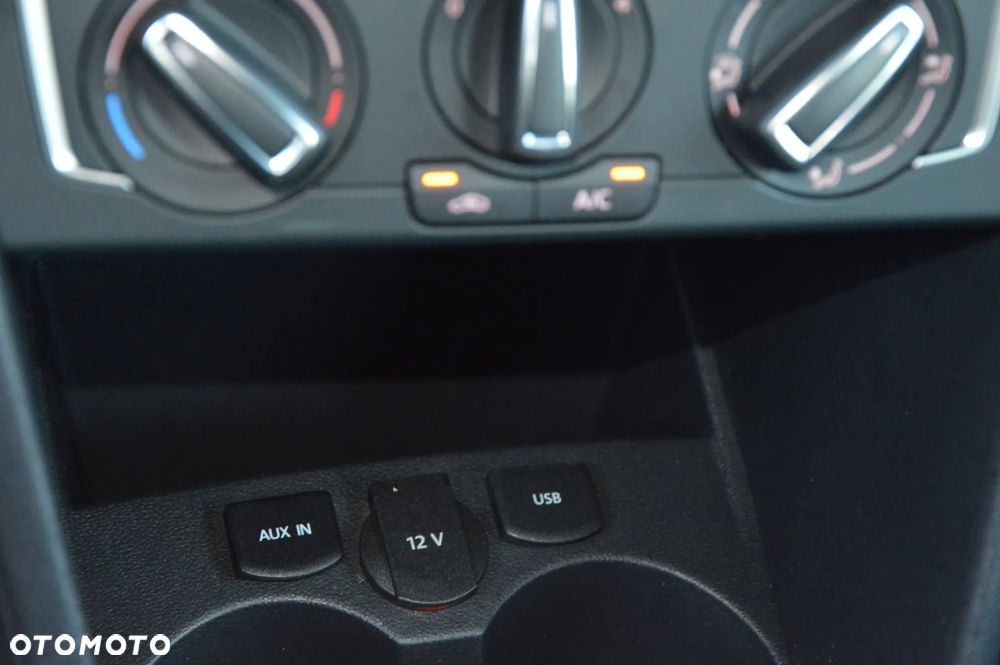 Volkswagen Polo 1.2 TSI (Blue Motion Technology) Comfortline - 24