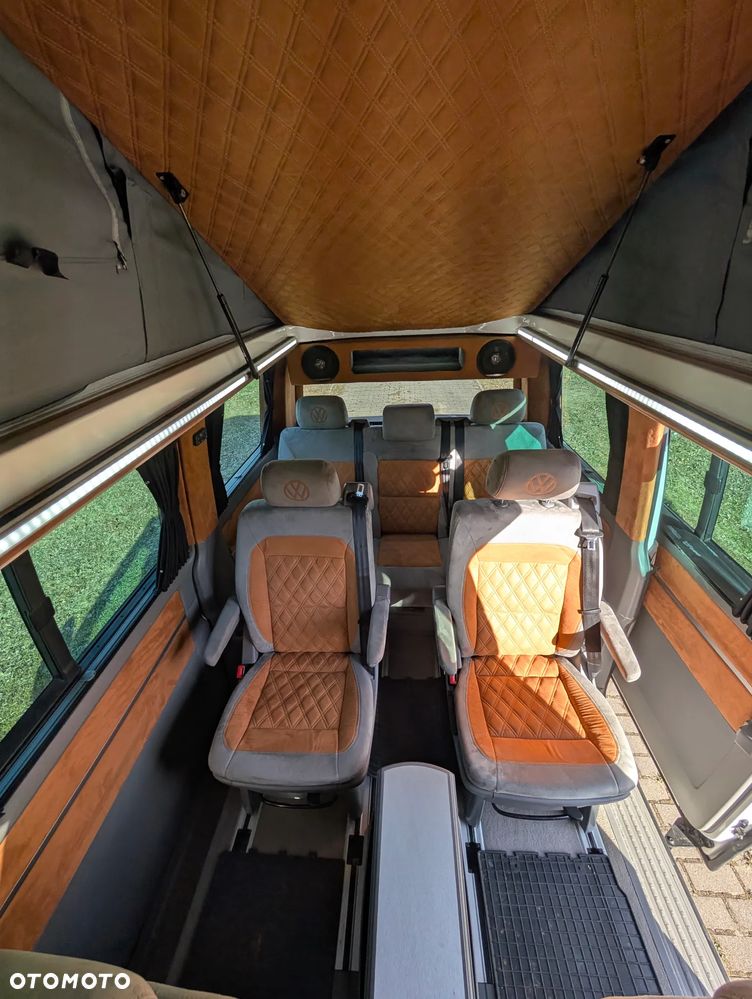 Volkswagen California - 12