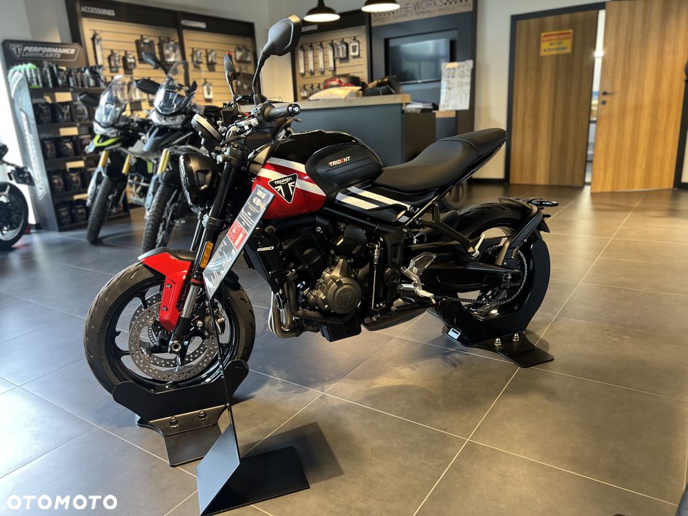 Triumph Trident - 2