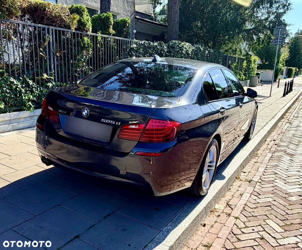 BMW Seria 5 525d xDrive - 2