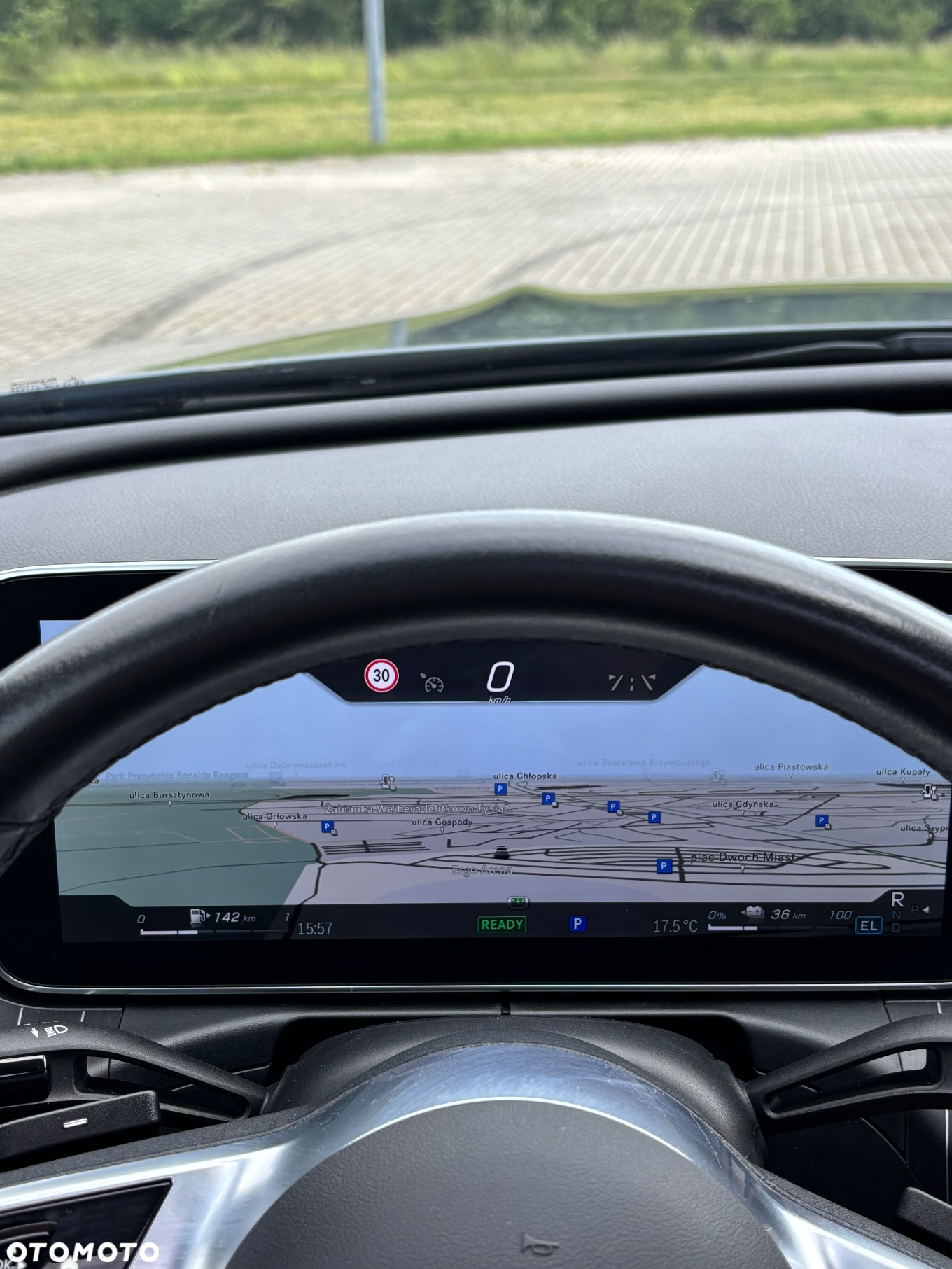 Mercedes-Benz Klasa C 300 e PHEV 4-Matic Avantgarde - 38
