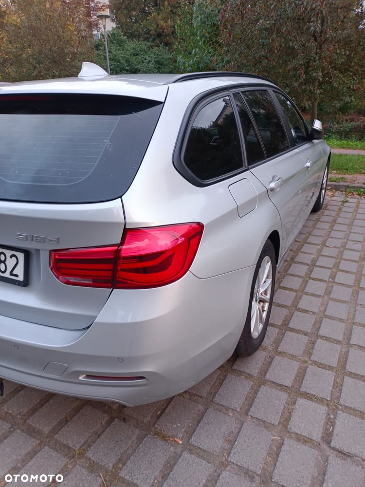 BMW Seria 3 318d Edition Luxury Line Purity - 2