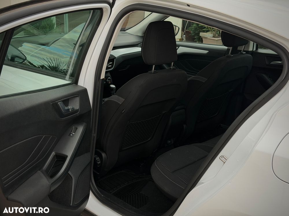 Ford Focus 1.0 EcoBoost 99g Start-Stopp-System Titanium - 9