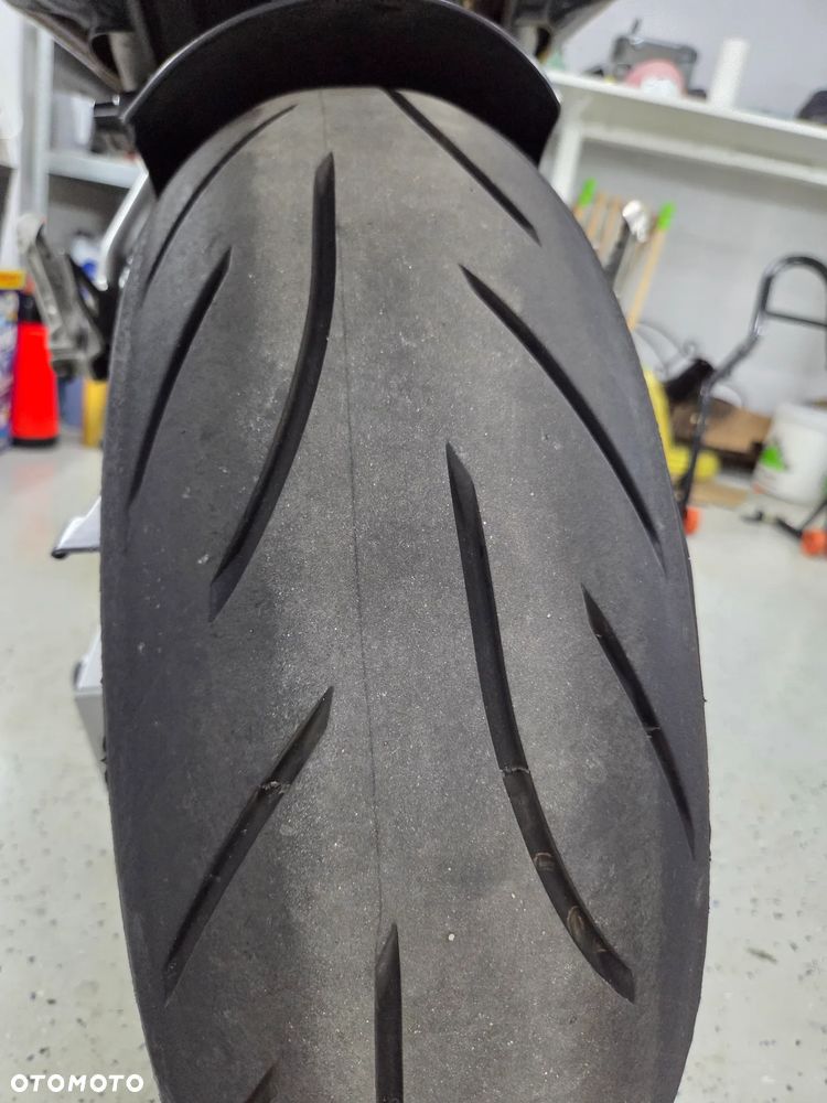 Yamaha FZ6 - 12