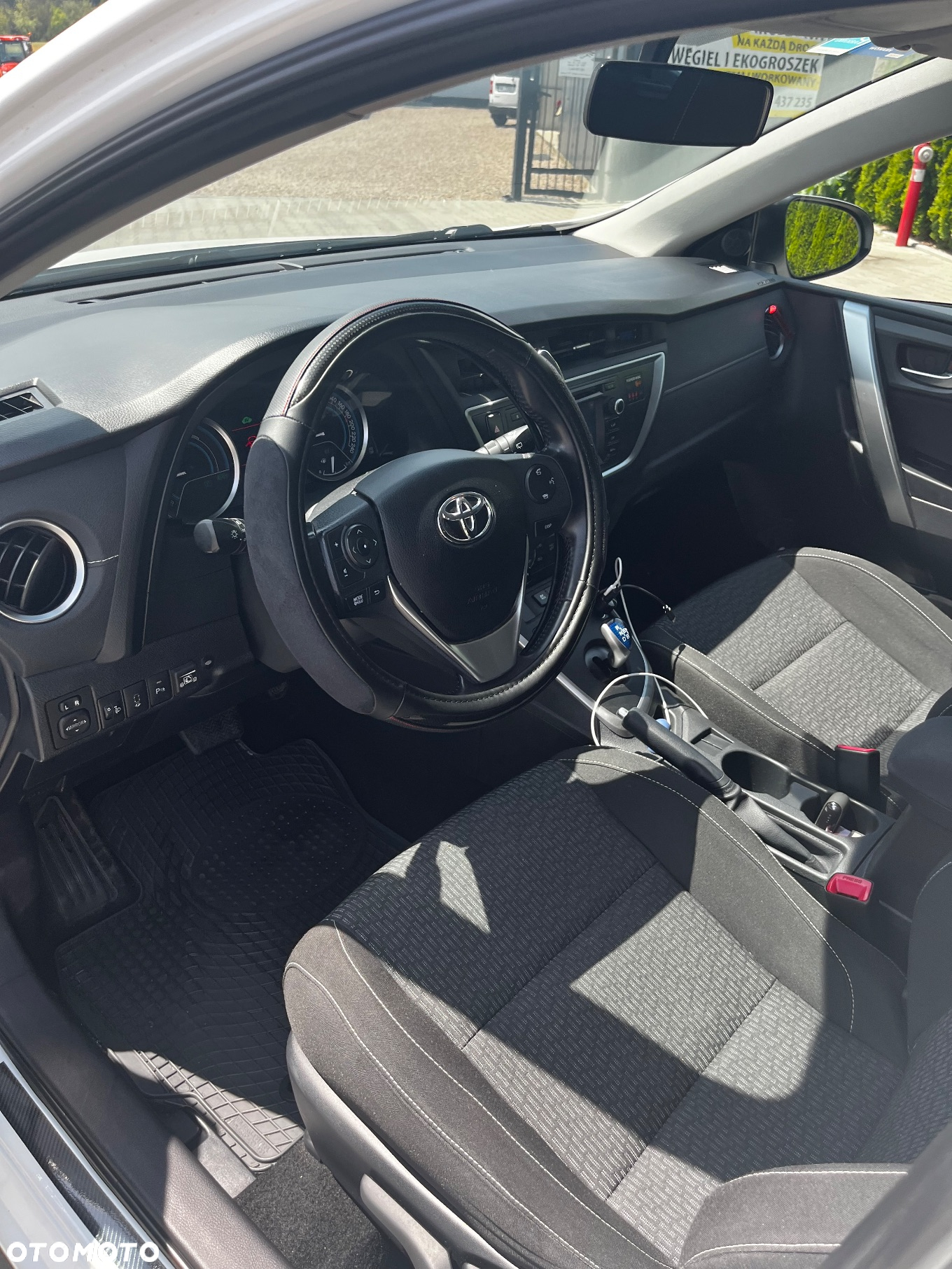 Toyota Auris - 14