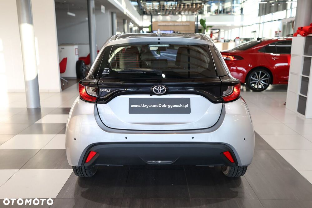 Toyota Yaris - 5