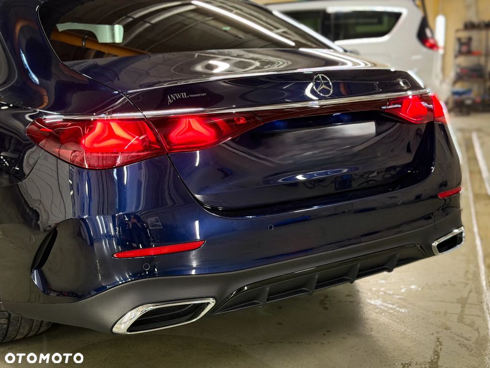 Mercedes-Benz Klasa E 220 d mHEV 4-Matic Exclusive 9G-Tronic - 3