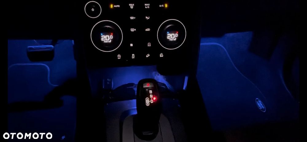 Land Rover Discovery Sport 2.0 D165 mHEV Dynamic SE - 23