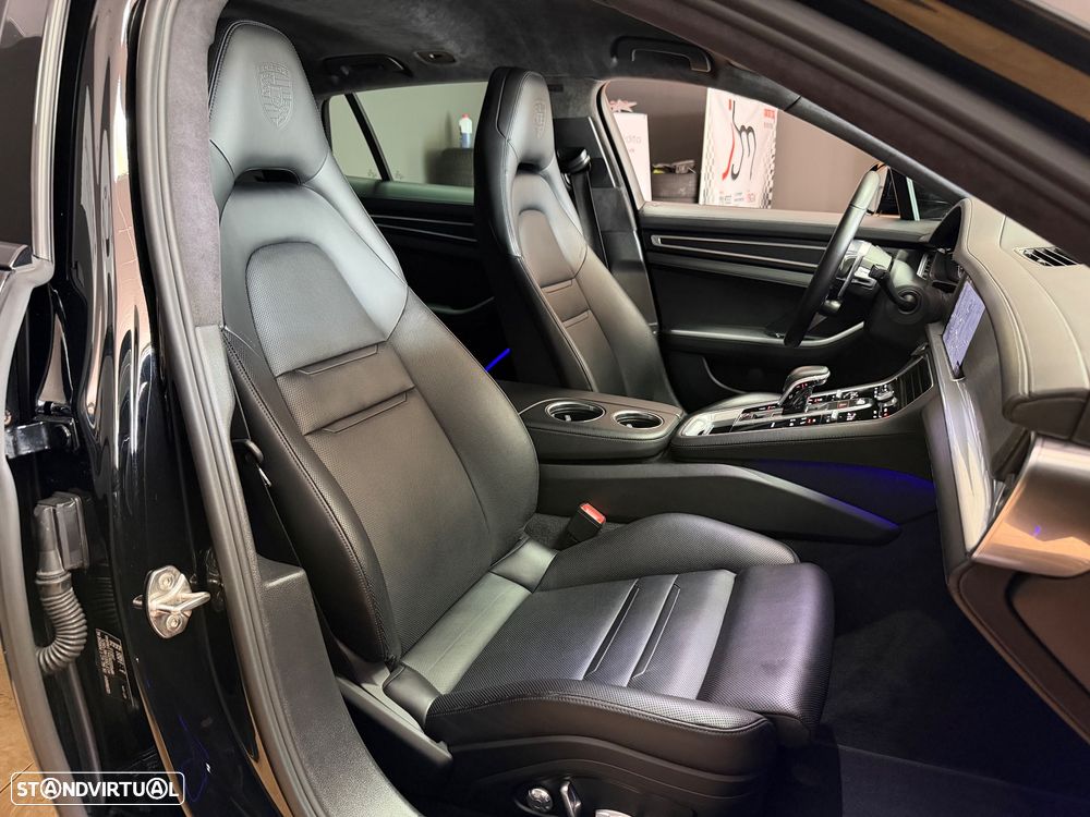 Porsche Panamera Sport Turismo 4 E-Hybrid Edition 10 Anos - 20