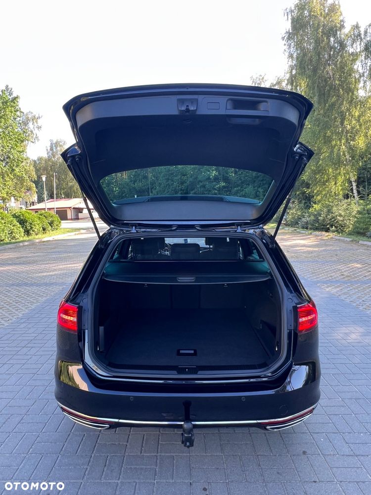 Volkswagen Passat - 10