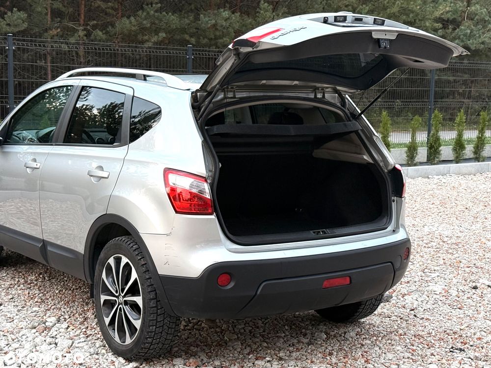 Nissan Qashqai 2.0 dCi 4x4 360 EU5 - 25