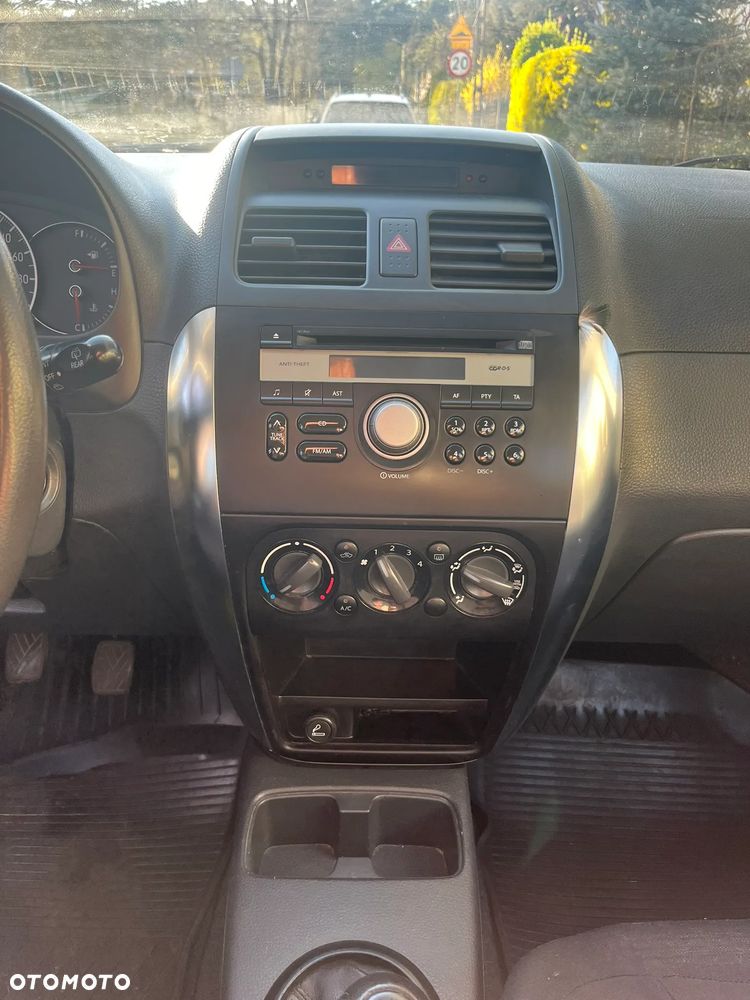 Fiat Sedici 1.6 16V 4x2 Dynamic Plus - 11