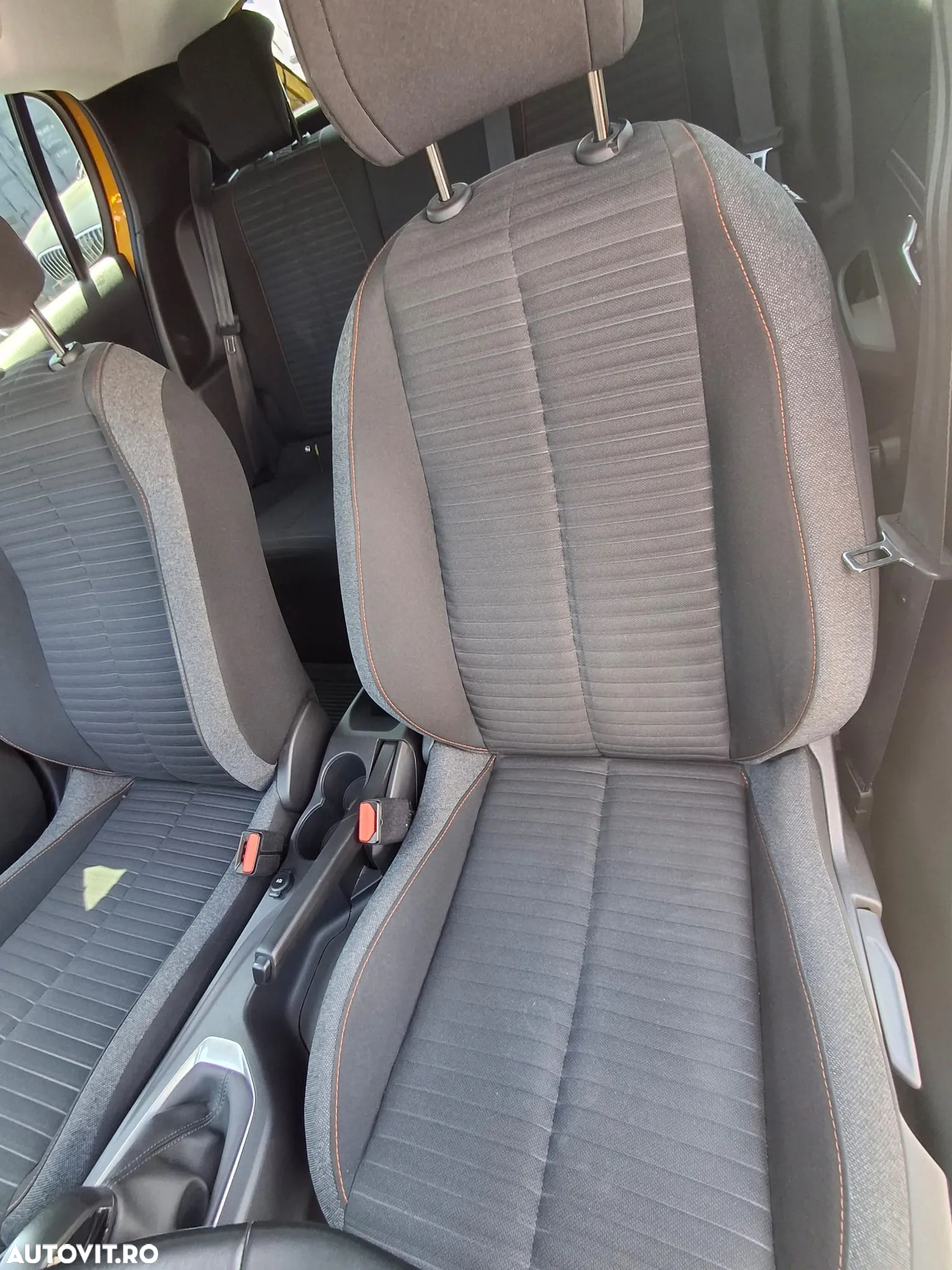 Peugeot 208 1.2 L PureTech STT Active Pack - 12