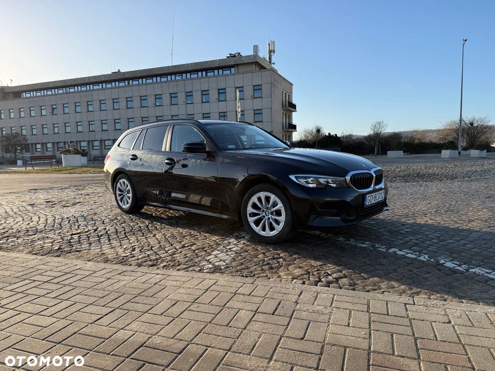 BMW Seria 3 320d xDrive Edition Luxury Line Purity - 1