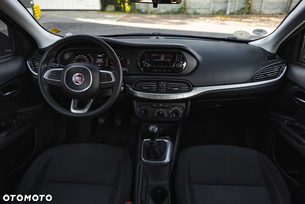 Fiat Tipo 1.4 T-Jet Business Line - 19