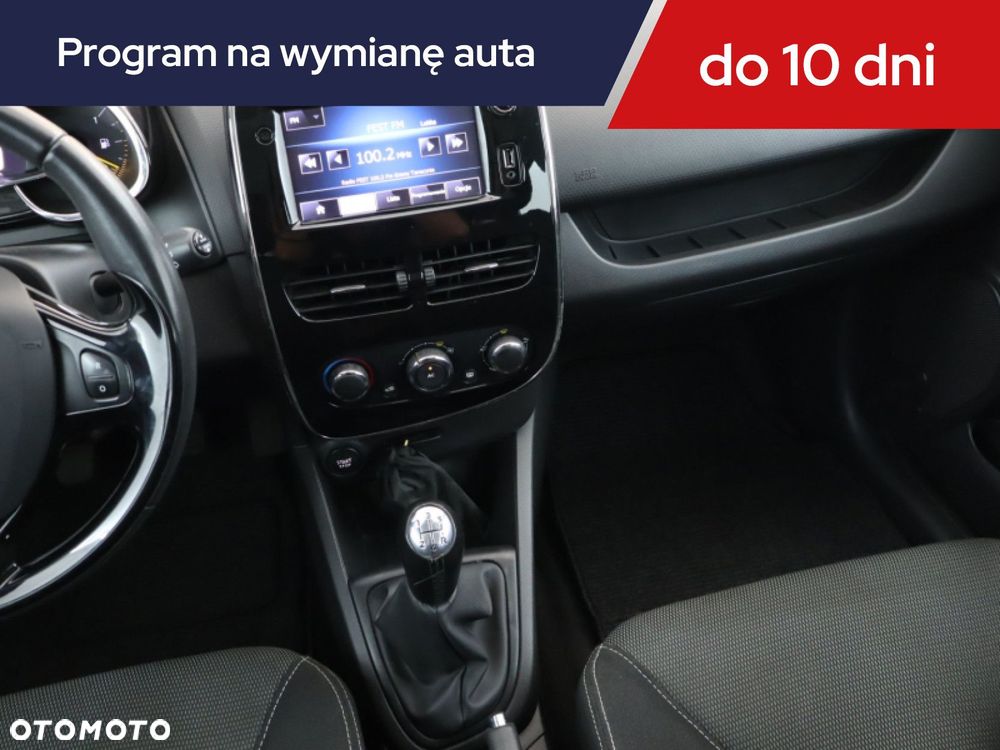 Renault Clio - 10