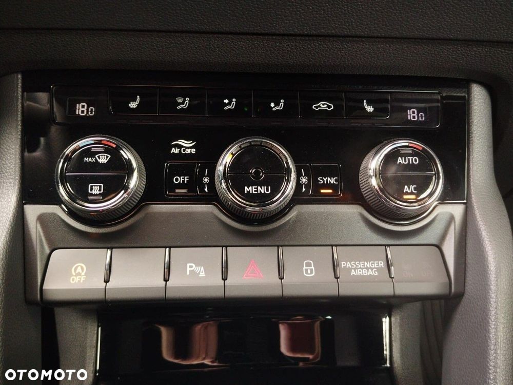 Skoda Karoq 2.0 TDI SCR 4x4 Sportline DSG - 30