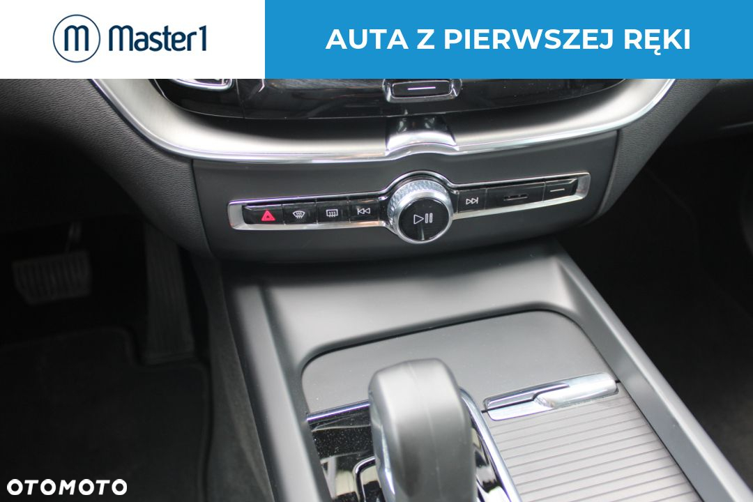 Volvo XC 60 B4 B Core - 17