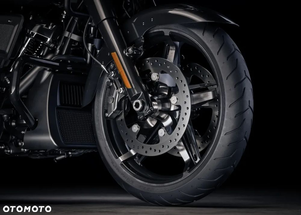 Harley-Davidson Touring Road Glide - 10