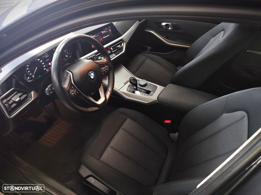 BMW 320 d Auto - 15