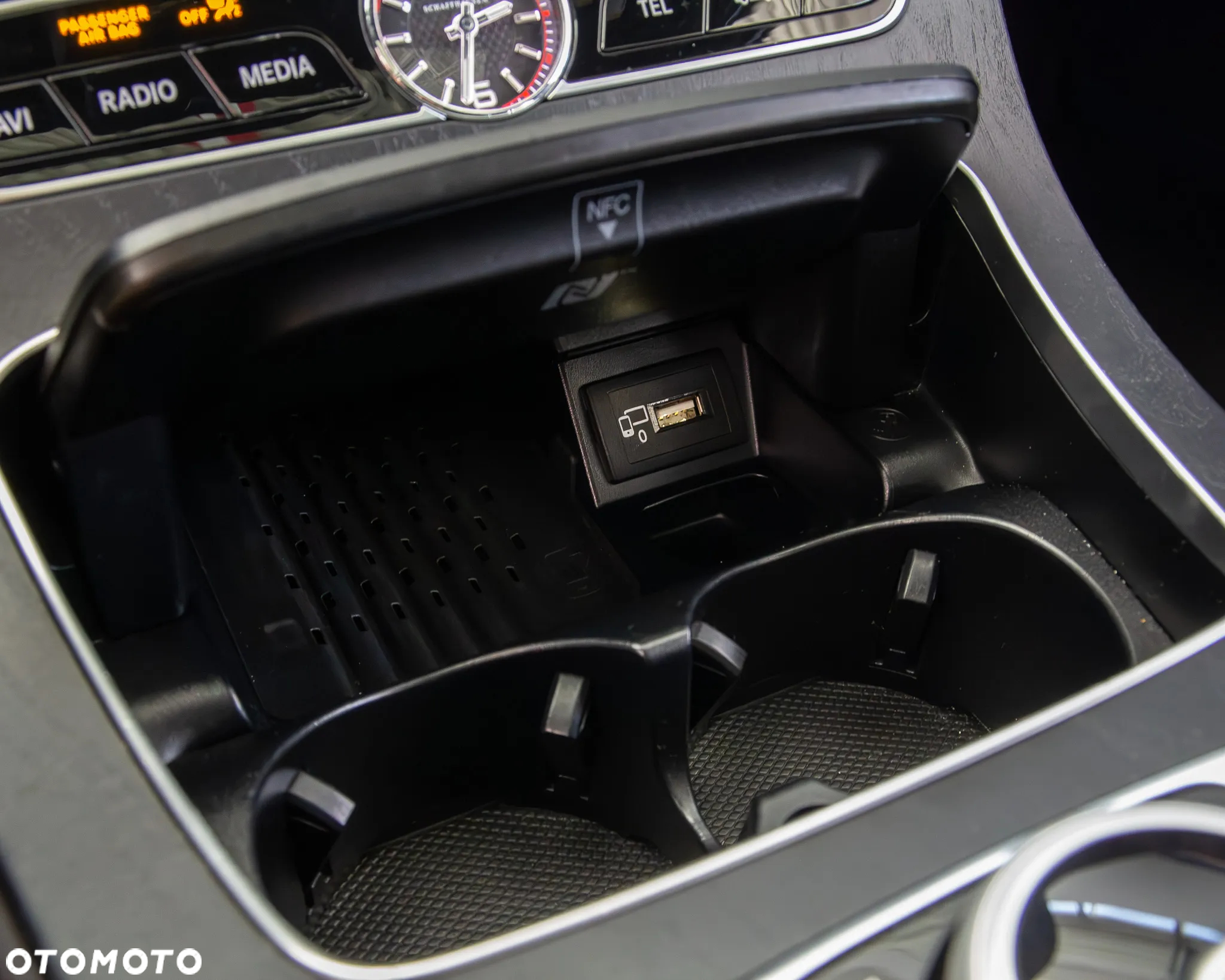 Mercedes-Benz Klasa E AMG 63 S 4Matic+ AMG Speedshift MCT-9G - 16