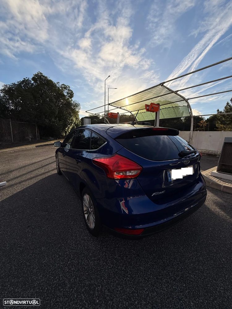Ford Focus 1.0 EcoBoost 99g S&S Titanium - 18