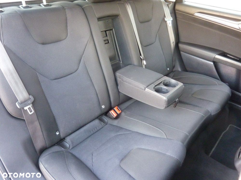 Ford Mondeo - 16