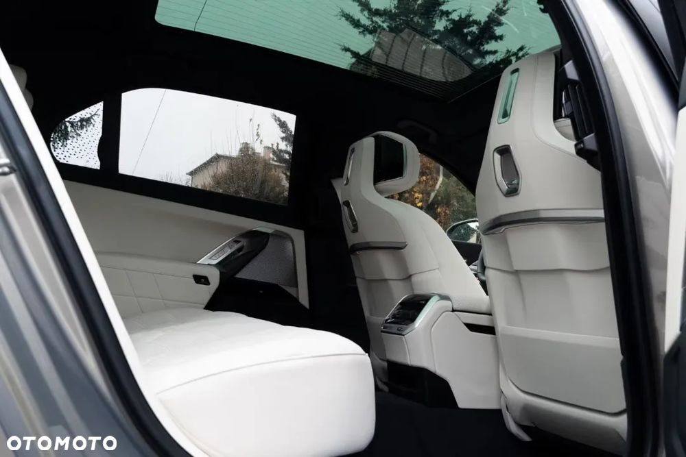 BMW Seria 7 - 28