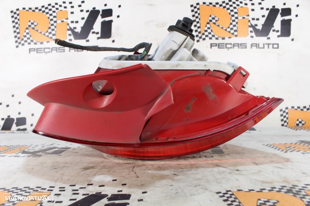 Farolim Direito Seat Ibiza Iv (6J5, 6P1)  6J4945096c / 6J4945112b / Pa - 8
