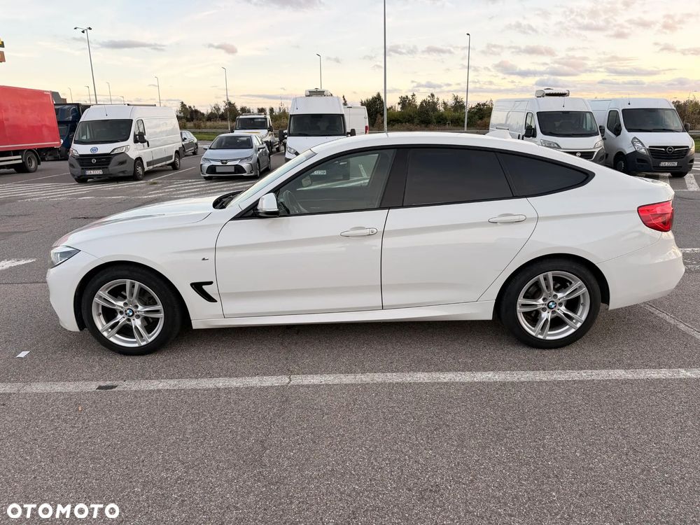 BMW 3GT 320i xDrive M Sport - 2