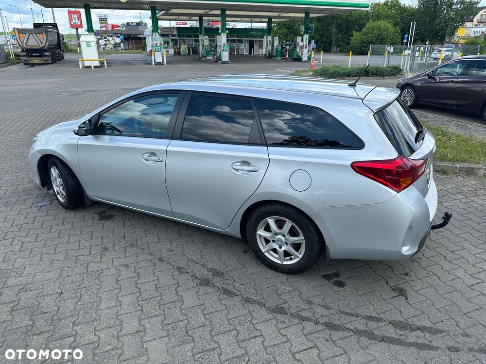 Toyota Auris 1.4 D-4D Active - 2